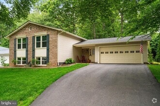 Building Photo - 9002 Arley Dr