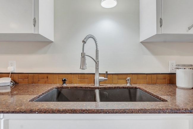 Foto del edificio - 3720 W Grandview Ave