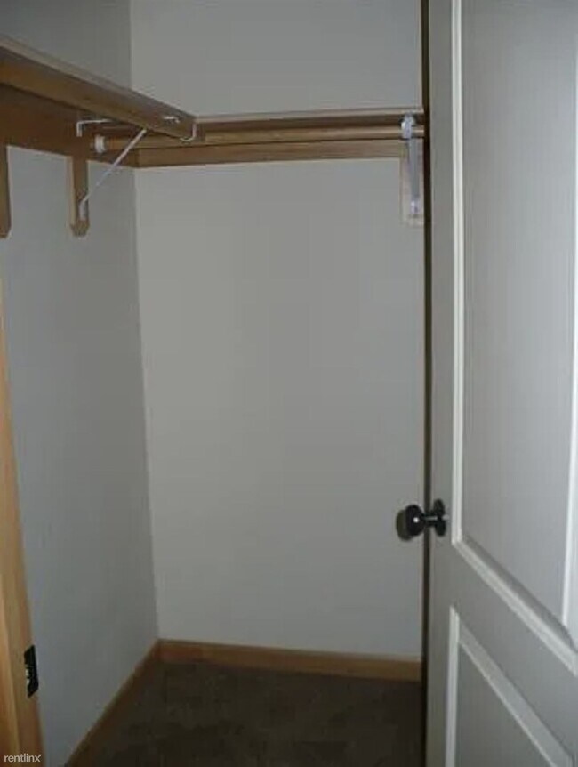 Foto del edificio - 3 br, 2.5 bath House - 828 Knife River Dri...