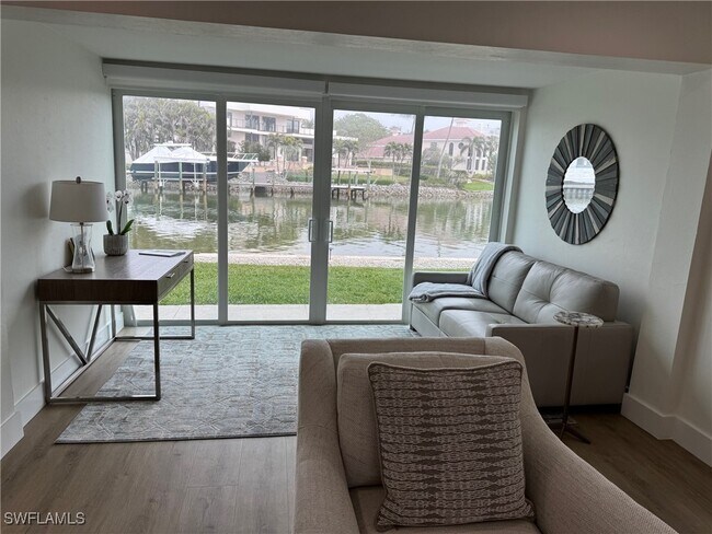 Foto del edificio - 1550 Gulf Shore Blvd N