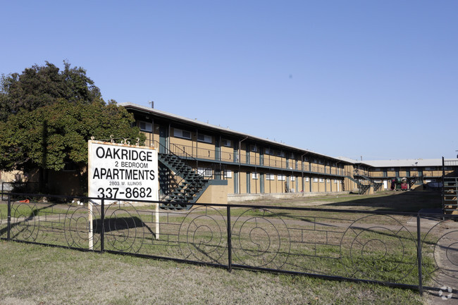 Building Photo - Oakridge Apartments