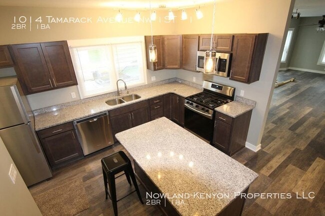 Building Photo - 1014 Tamarack Avenue Nw #1- 2 beds, 1 full...