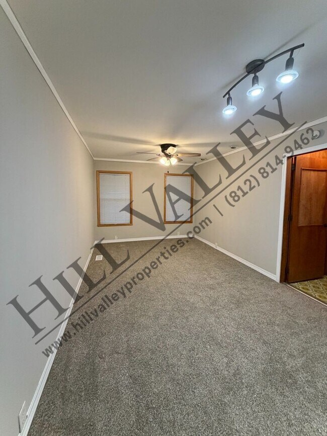 Foto del edificio - 28 Rodighiero Ave