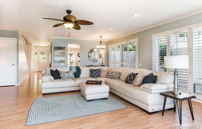 Livingroom - 207 Kawaihae St