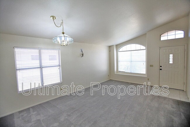 Building Photo - 5420 W Oraibi Dr
