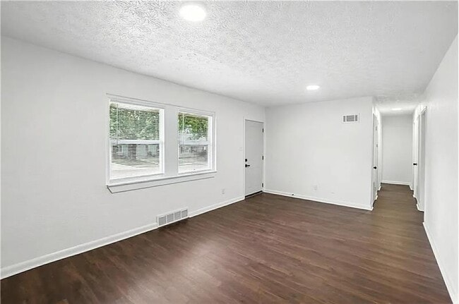 Building Photo - 4126 Kammer Ave