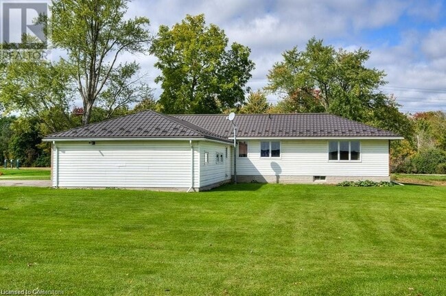 Building Photo - 3000 Kossuth Rd