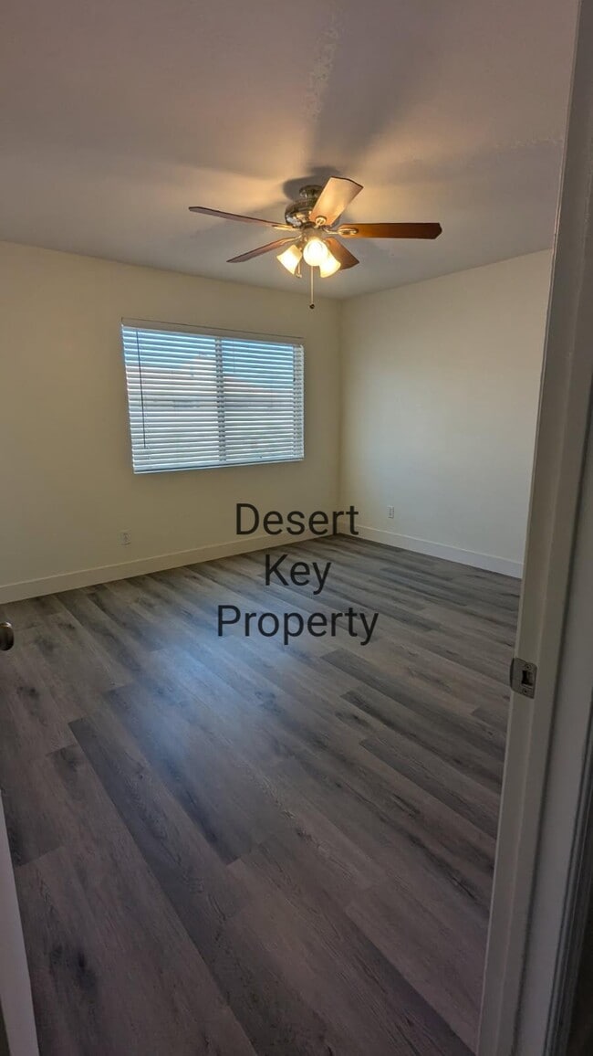 Building Photo - 4856 E Capistrano Ave