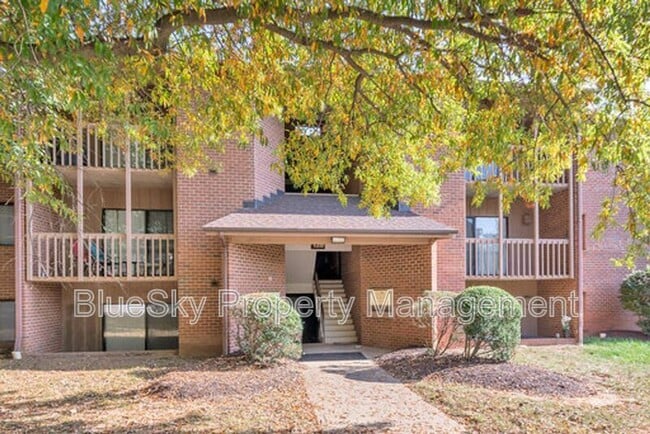 Building Photo - 128-9 Turtle Creek Road