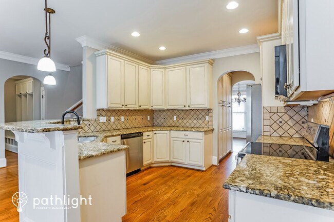 Building Photo - 415 Stranraer Ct