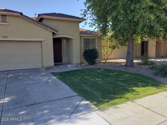 Foto del edificio - 1168 W Desert Hollow Dr