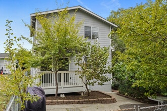Building Photo - 4724 S Findlay St