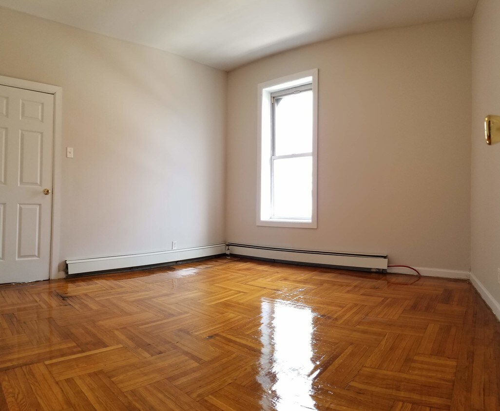 Foto del edificio - 286 Clarkson Ave