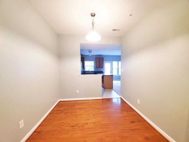 Building Photo - 618 Wye Oak Dr