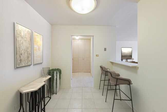Foto del edificio - BEAUTIFUL NEW REHAB WITH FREE HEAT AND STAINLESS STEEL APPLIANCES.....MUST SEE!!!!