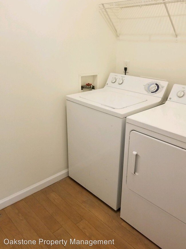 Foto del edificio - 3 br, 2 bath House - 233 Pine Tree