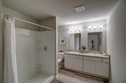 Building Photo - 617 McKay Way