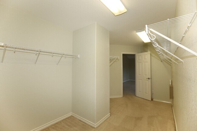 Foto del edificio - 910 Maltese Garden