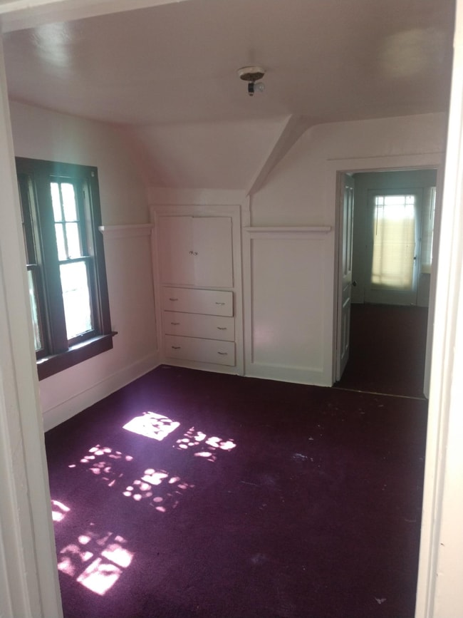 Building Photo - 1626 N 28th St