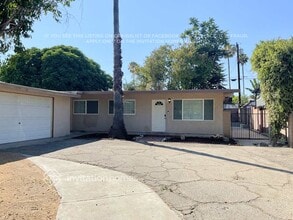 Building Photo - 12601 Mercer St