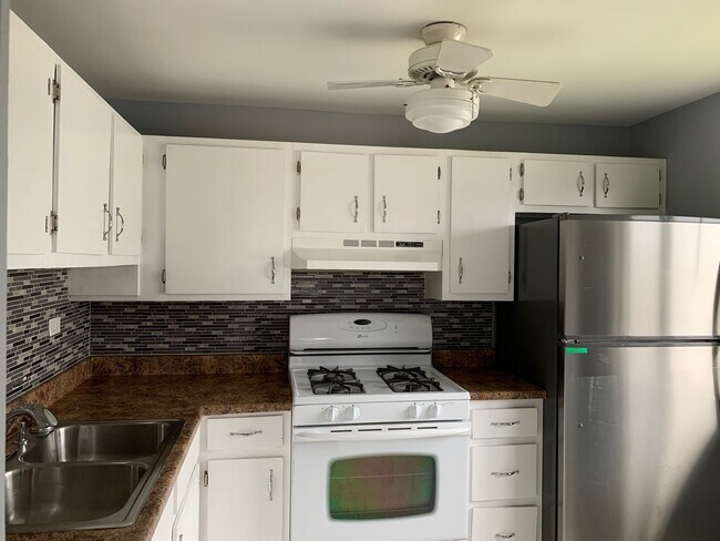 Building Photo - 1108 Quanset Ct