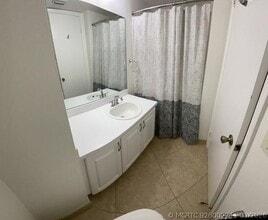 Building Photo - 6760 Palmetto Cir S