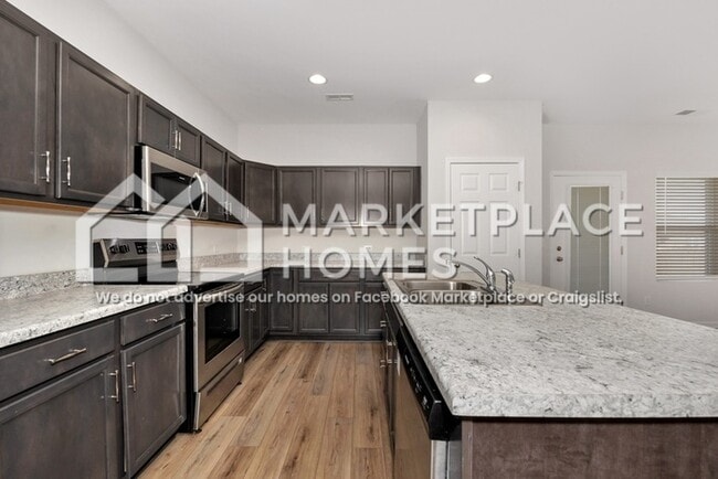 Building Photo - 26639 Kyle Ln