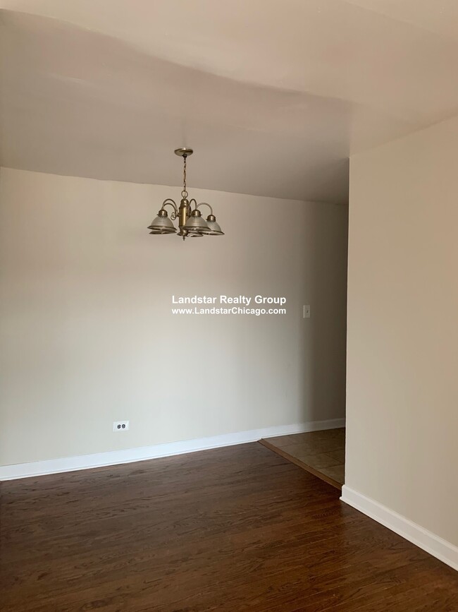 Foto del edificio - 5917 N Kenmore Ave
