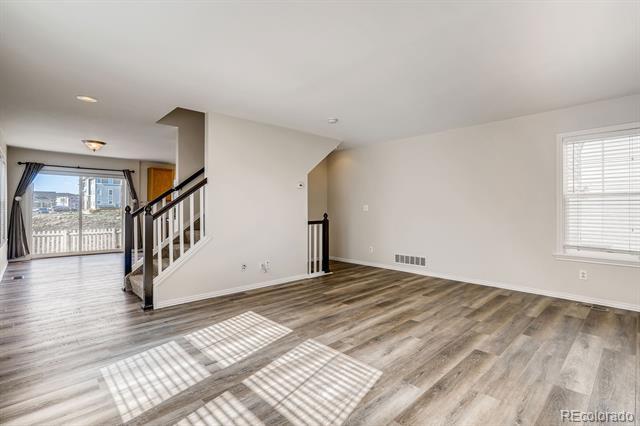 Foto del edificio - 9430 E 106th Ave