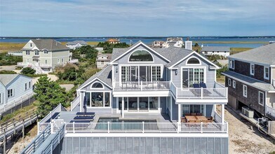 Building Photo - 939 Dune Rd