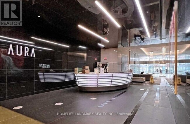 Building Photo - 386 Yonge St