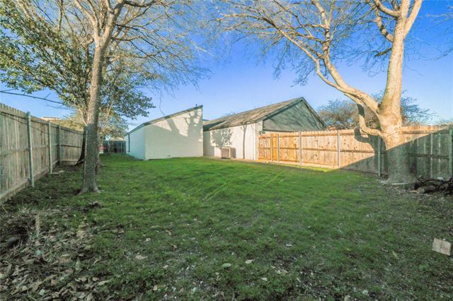 Building Photo - 2122 Trellis Pl
