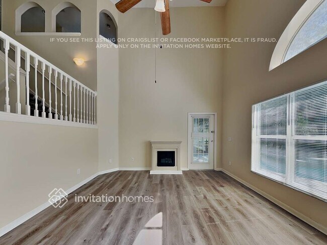 Foto del edificio - 4866 Native Dancer Ln