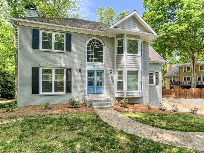 Building Photo - Finished Basement 4BR/3BA