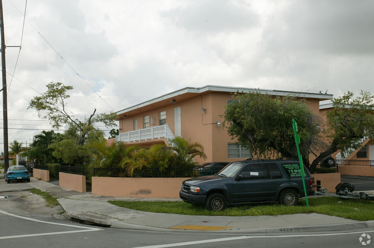 Building Photo - 5707 NW 5th St