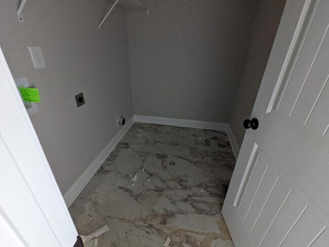 Building Photo - 478 Spiderwort Dr