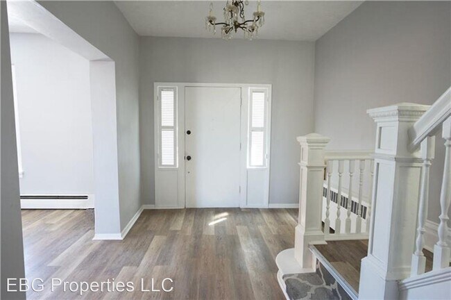 Building Photo - 5 br, 2.5 bath House - 49 N Linwood