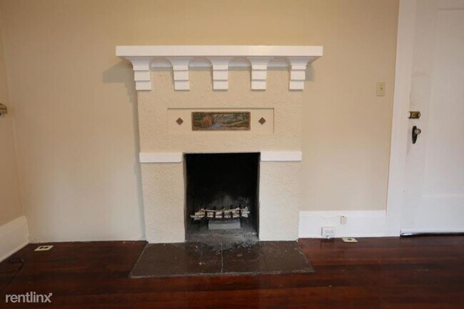 Building Photo - 1 br, 1 bath Condo - 189 Cowper St