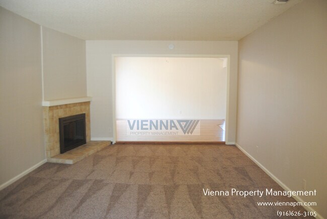 Building Photo - Duplex for Rent in Foothill Farms!