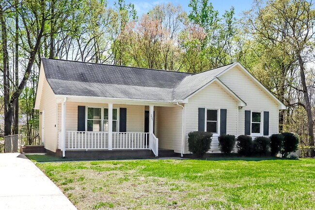 Building Photo - 200 Laurel Creek Dr