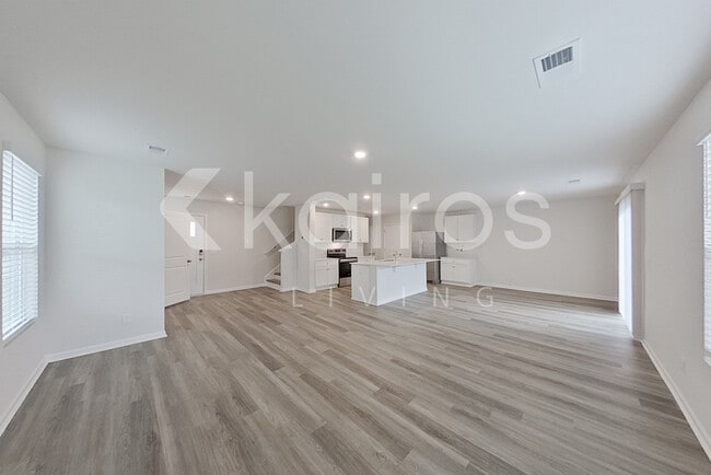 Foto del edificio - 133 Overstreet Way