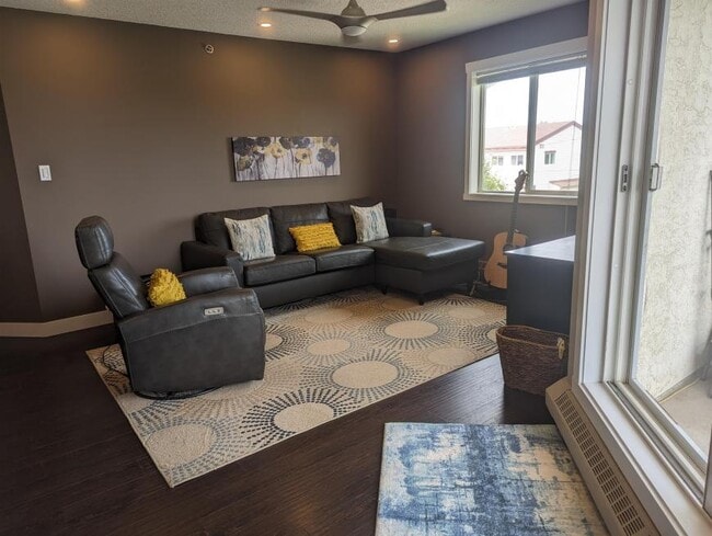 Photo du bâtiment - 3 bedroom in Grande Prairie AB T8V 6Z3