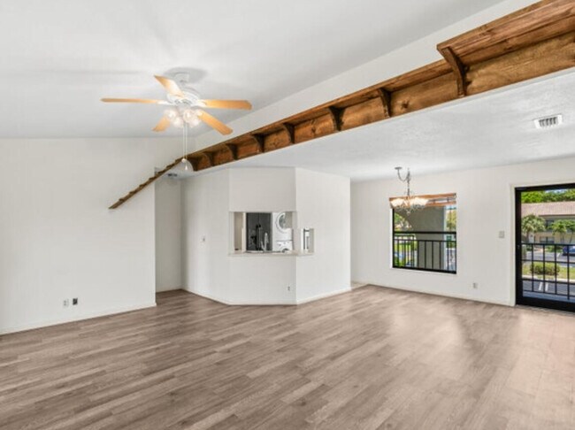 Foto del edificio - 3 Vía De Casas Sur