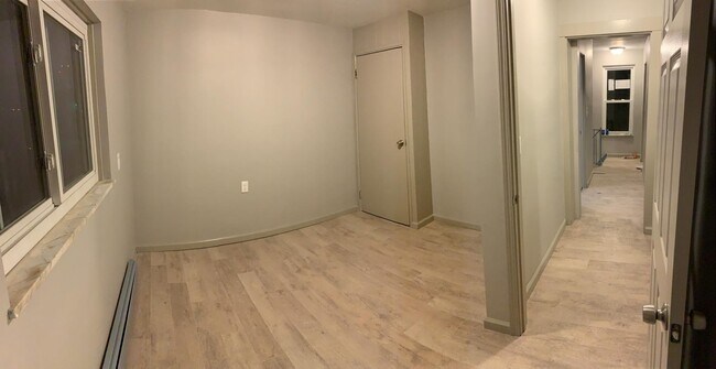 Building Photo - 9 3rd St