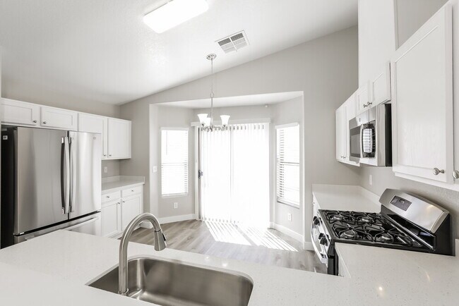 Foto del edificio - 6531 Duck Hill Springs Dr