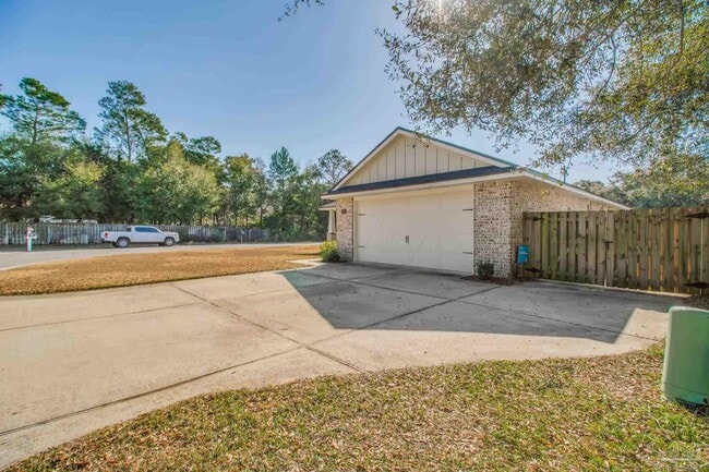 Building Photo - 874 Lowery Dr