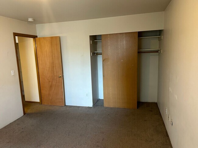 Foto del edificio - Gunnar - Andis 4 plex #1