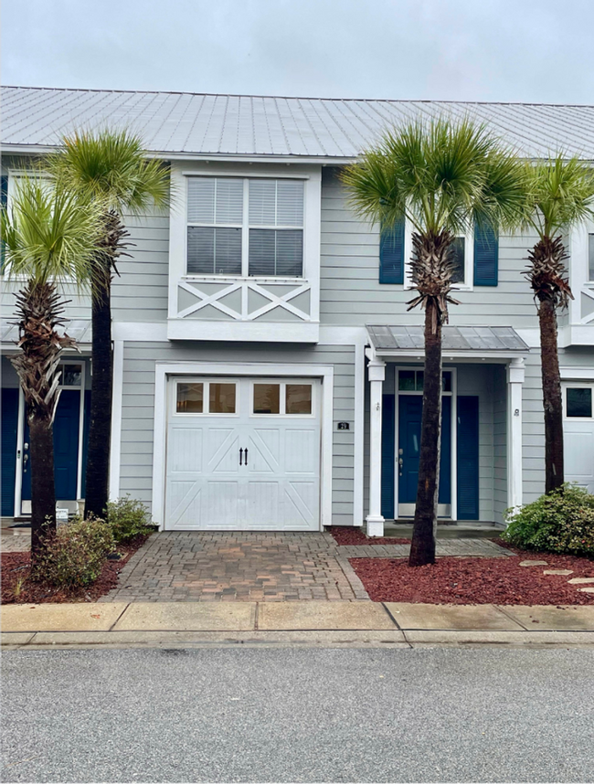 Building Photo - Spacious 3Bed/2.5Bath Townhouse in Quiet Neighborhood in Santa Rosa Beach
