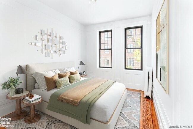 Building Photo - 137 W 12th St
