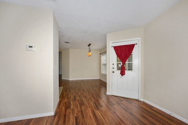 Building Photo - 8786 Ridge Mile Drive San Antonio TX 78239